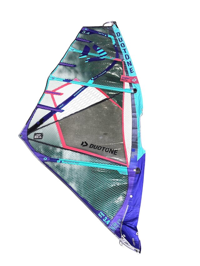 DUOTONE SUPER HERO 3.4